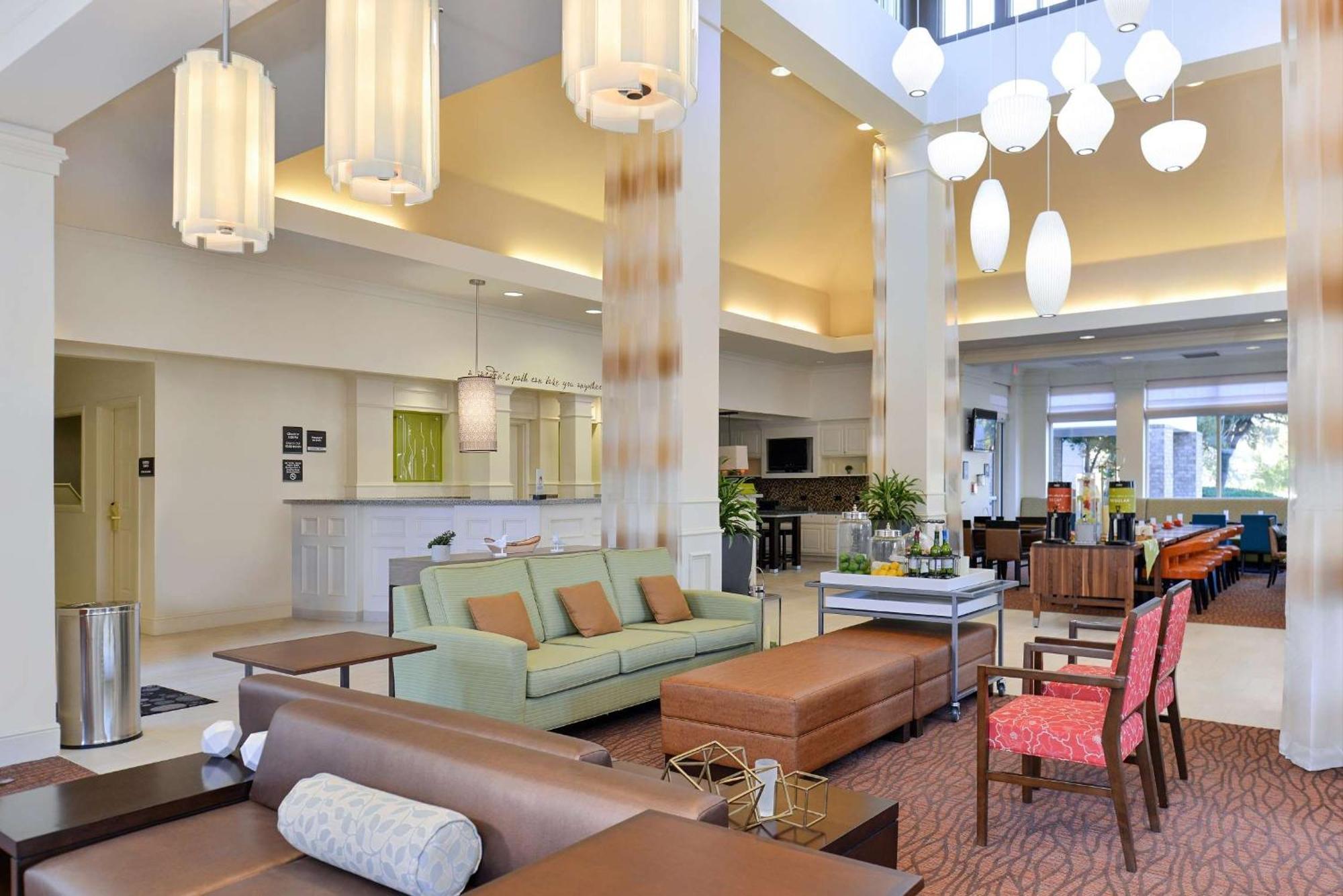 Hilton Garden Inn Addison Exterior foto