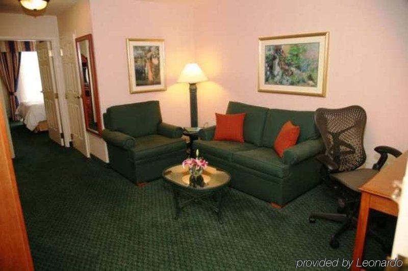 Hilton Garden Inn Addison Zimmer foto