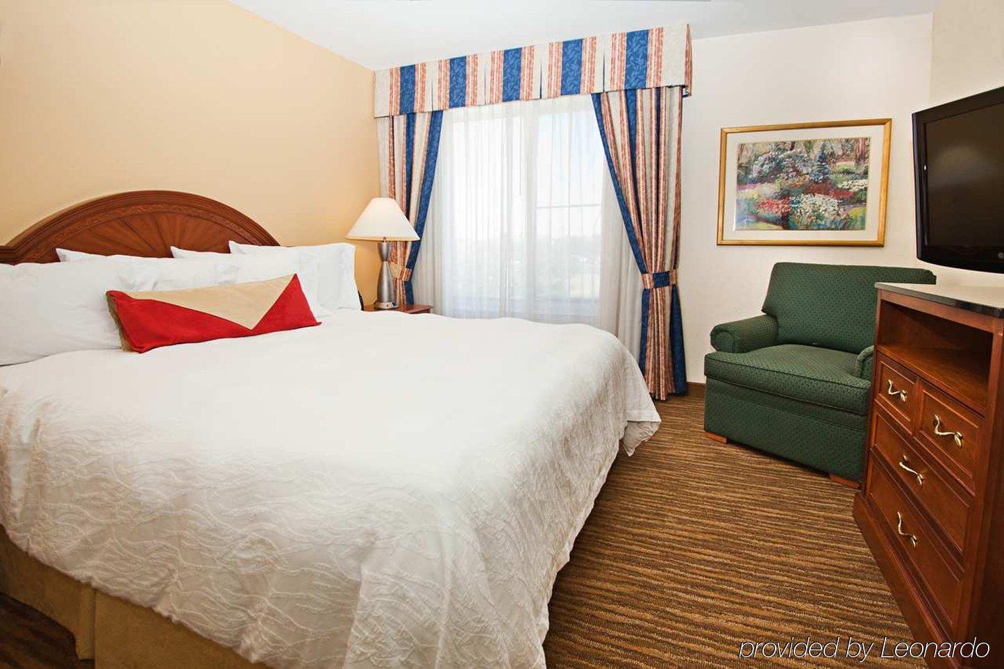 Hilton Garden Inn Addison Zimmer foto